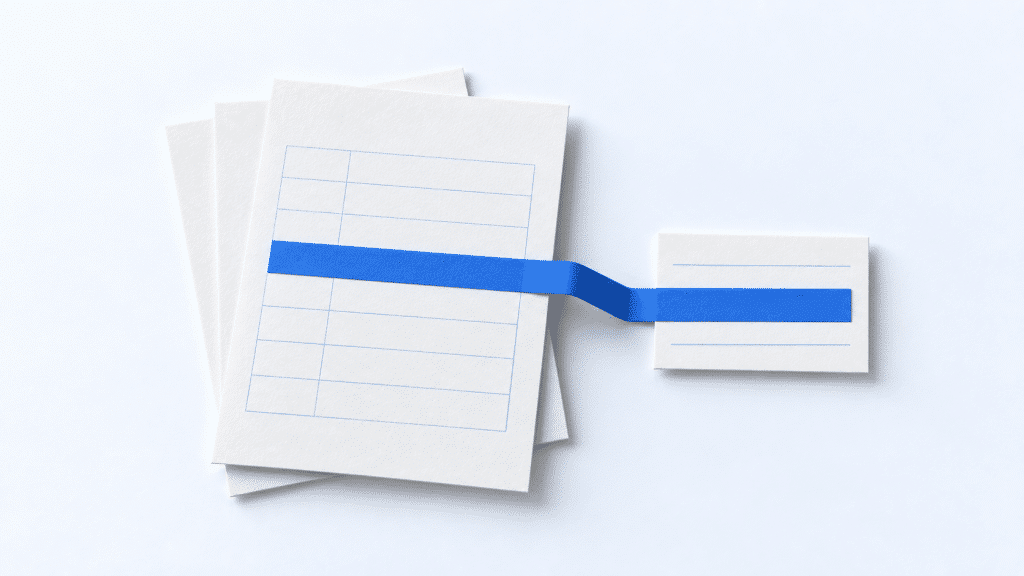 Ein blauer Papierstreifen verbindet eine Zeile auf einem weißen Dokumentstapel mit einer kleinen weißen Karte. (KI-generiert)